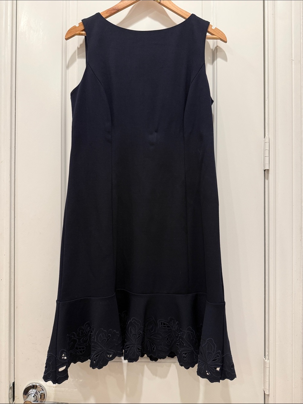 Talbots Embroidered Flounce Sheath Dress in Black 10P - Picture 3 of 10